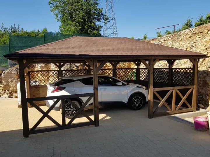 Jak wzmocnić konstrukcję wiaty i uniknąć kosztownych napraw