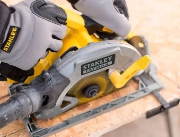 Jaka pilarka tarczowa? Porównanie modeli, które warto znać