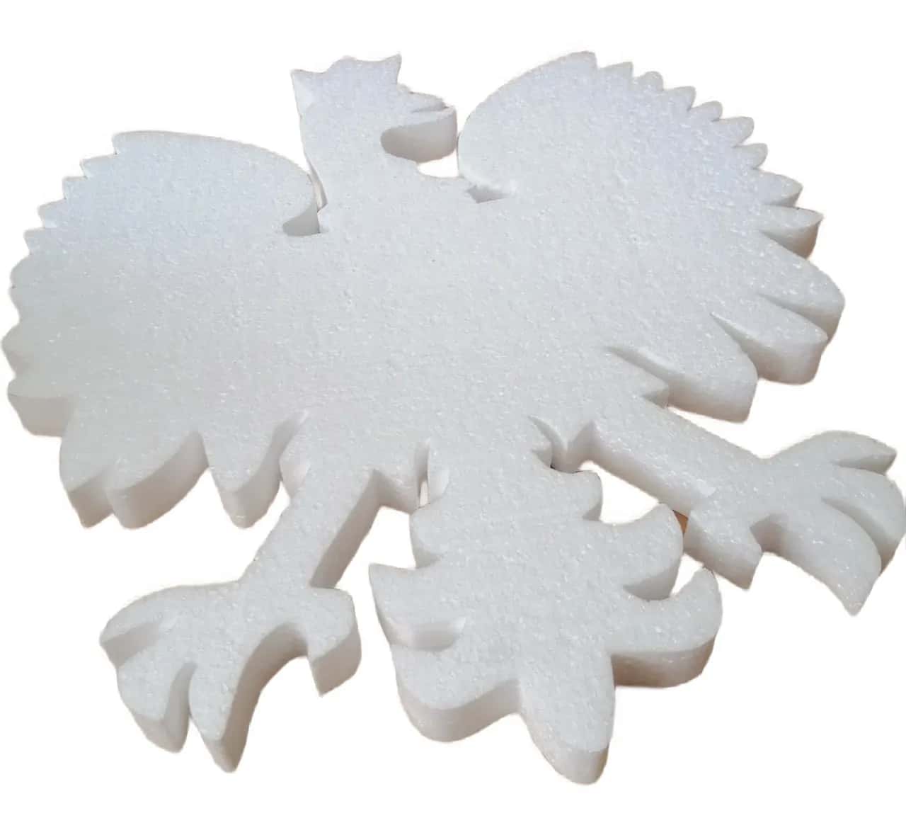 Jak wyrzeźbić orła ze styropianu? Poradnik krok po kroku